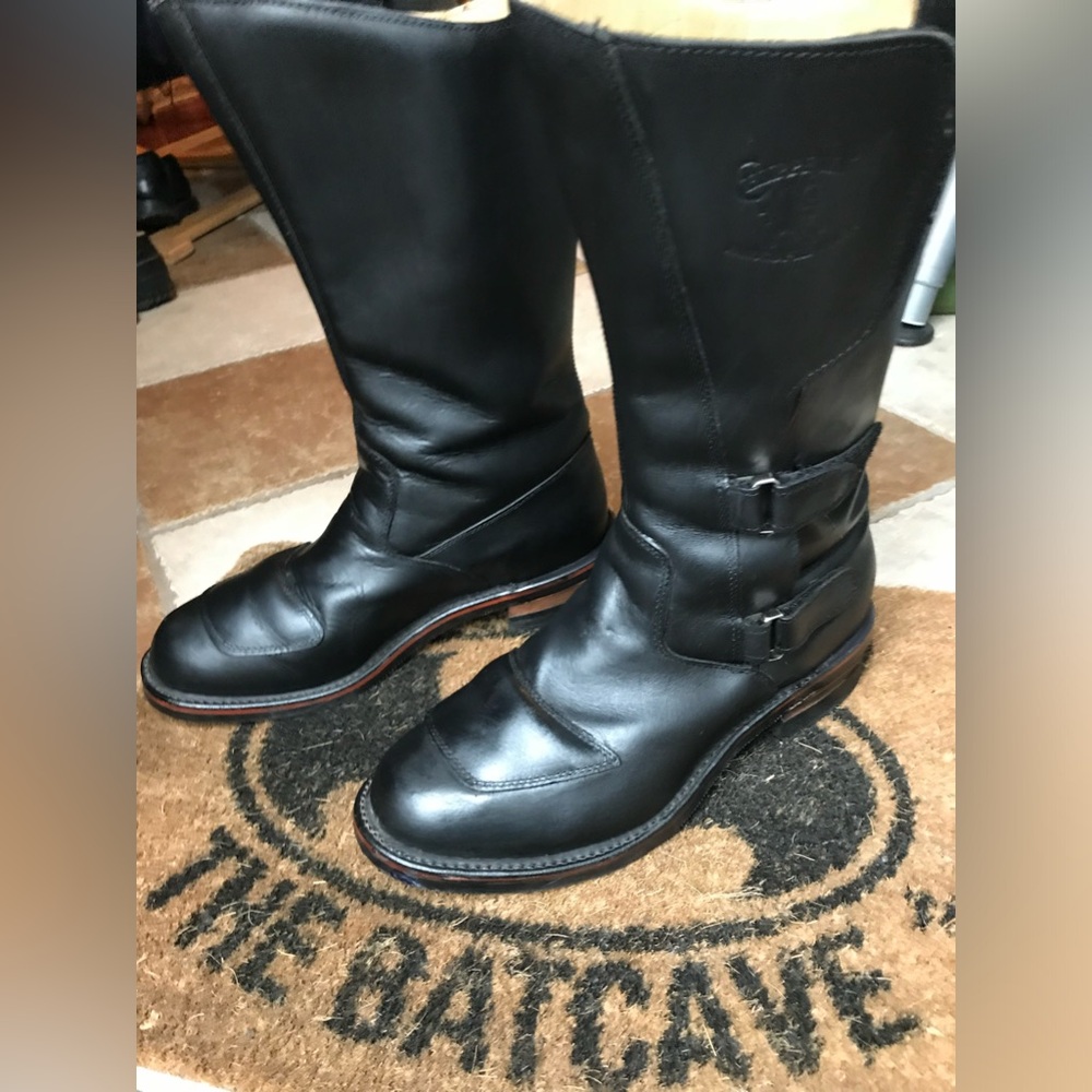 Chippewa Engineer Boots.
Worn twice.